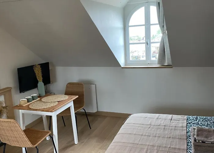 Le Nid De Pie Apartment *